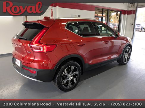Used 2021 Volvo XC40 T5 Inscription image 4
