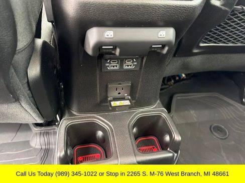 Used 2024 Jeep Wrangler Unlimited Rubicon w/ Technology Group AWD/4WD image 36