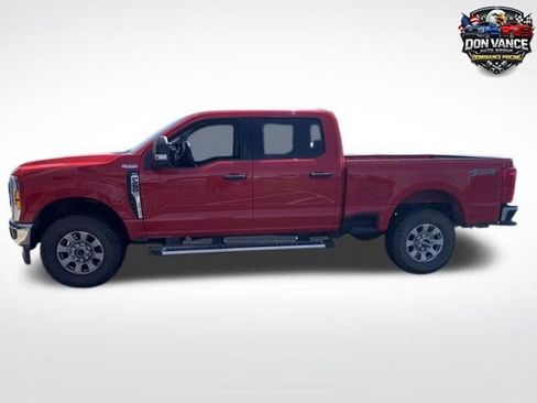 Used 2024 Ford F250 XLT AWD/4WD image 1
