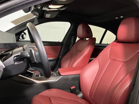 Used 2023 BMW 330i Sedan w/ Premium Package RWD image 21