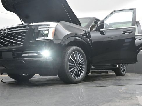 New 2025 Nissan Armada Platinum Reserve image 42