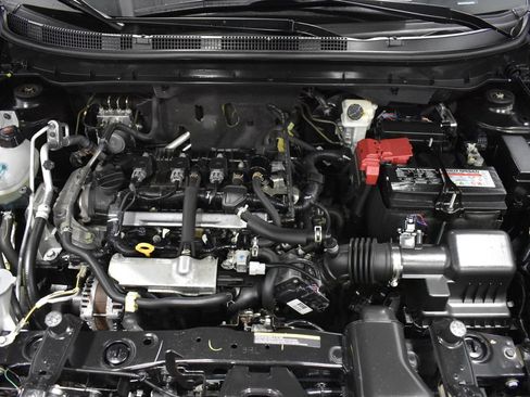 Used 2020 Nissan Kicks SV FWD image 32