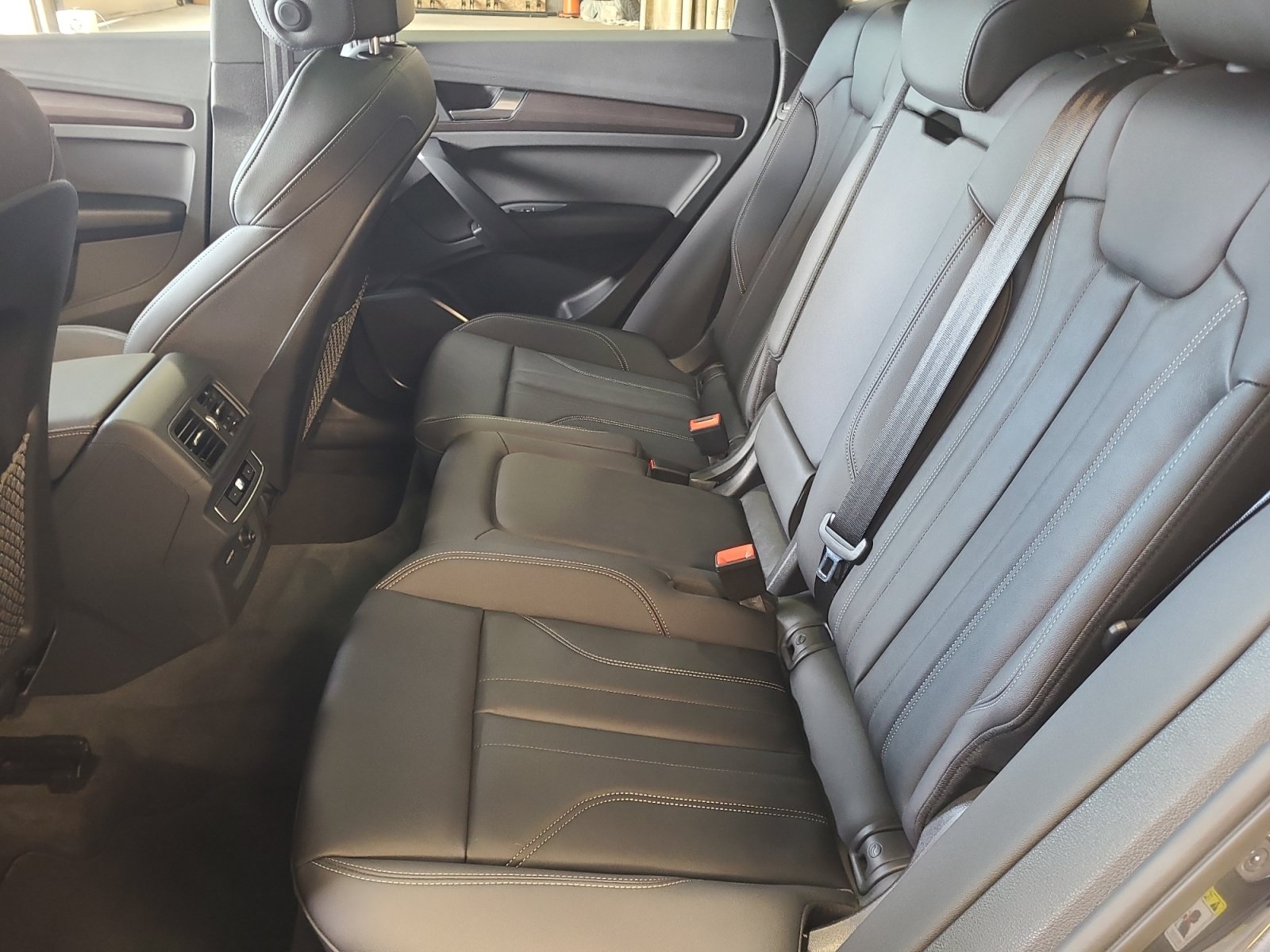 Used 2023 Audi Q5 2.0T Premium w/ Convenience Package AWD/4WD image 17