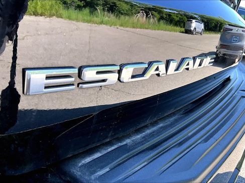 Used 2023 Cadillac Escalade Sport Platinum AWD/4WD image 41