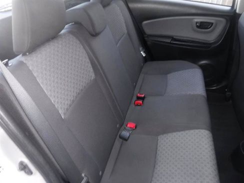 Used 2015 Toyota Yaris L FWD image 32