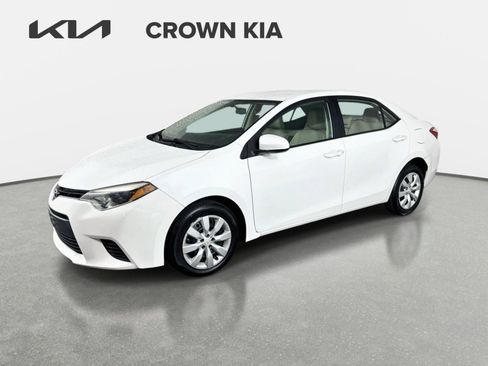 Used 2016 Toyota Corolla LE FWD image 1