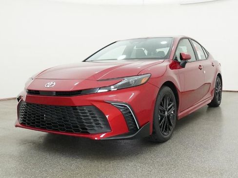 New 2026 Toyota Camry SE FWD image 32