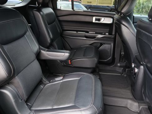Used 2020 Ford Explorer Limited w/ Class III Trailer Tow Package AWD/4WD image 30