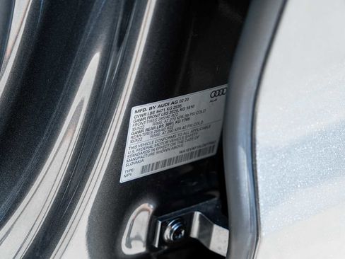 Used 2020 Audi Q8 Premium Plus w/ Premium Plus Package image 69