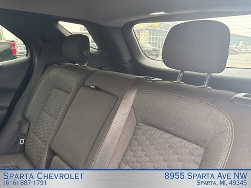 Used 2020 Chevrolet Equinox LT image 18
