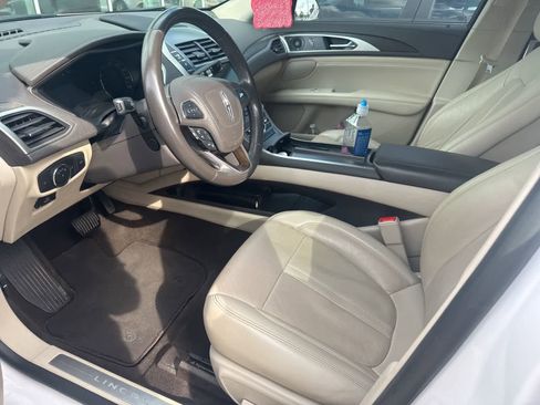 Used 2019 Lincoln MKZ Reserve image 6