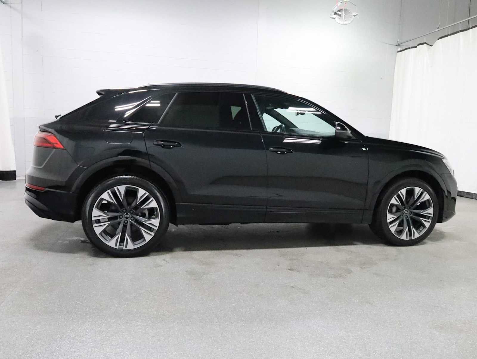 Used 2024 Audi Q8 Premium Plus AWD/4WD image 10
