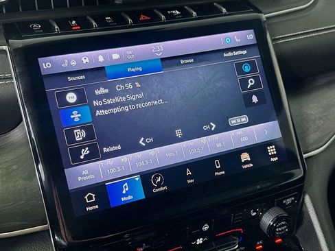 Used 2022 Jeep Grand Cherokee L Limited image 32