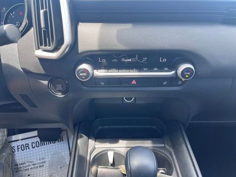 Used 2025 MAZDA CX-50 AWD 2.5 S w/ Premium Package image 17
