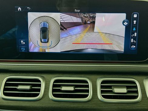 Used 2024 Mercedes-Benz GLE 350 4MATIC image 14