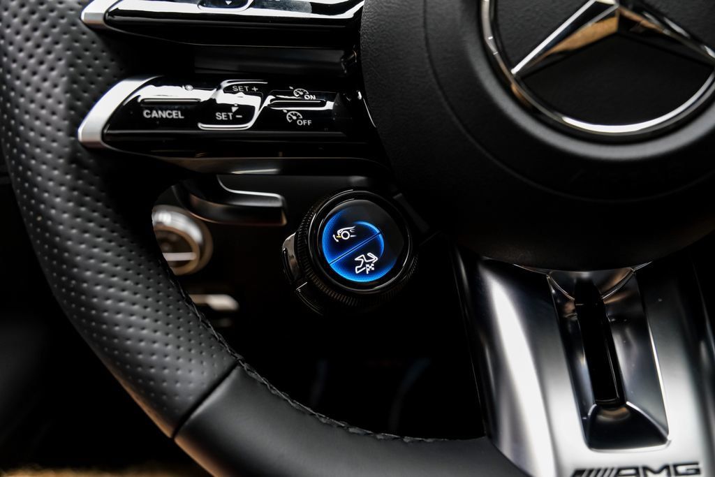 Used 2025 Mercedes-Benz AMG GT 63 image 20