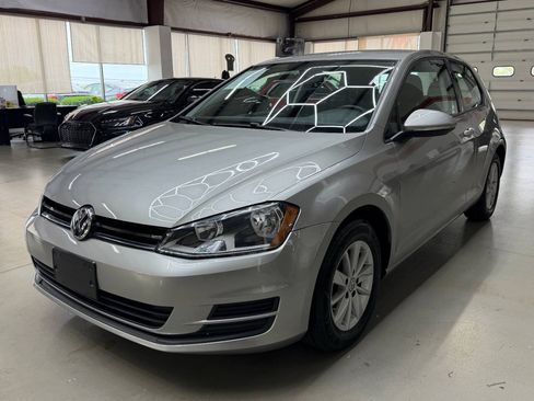 Used 2015 Volkswagen Golf 2-Door FWD image 5