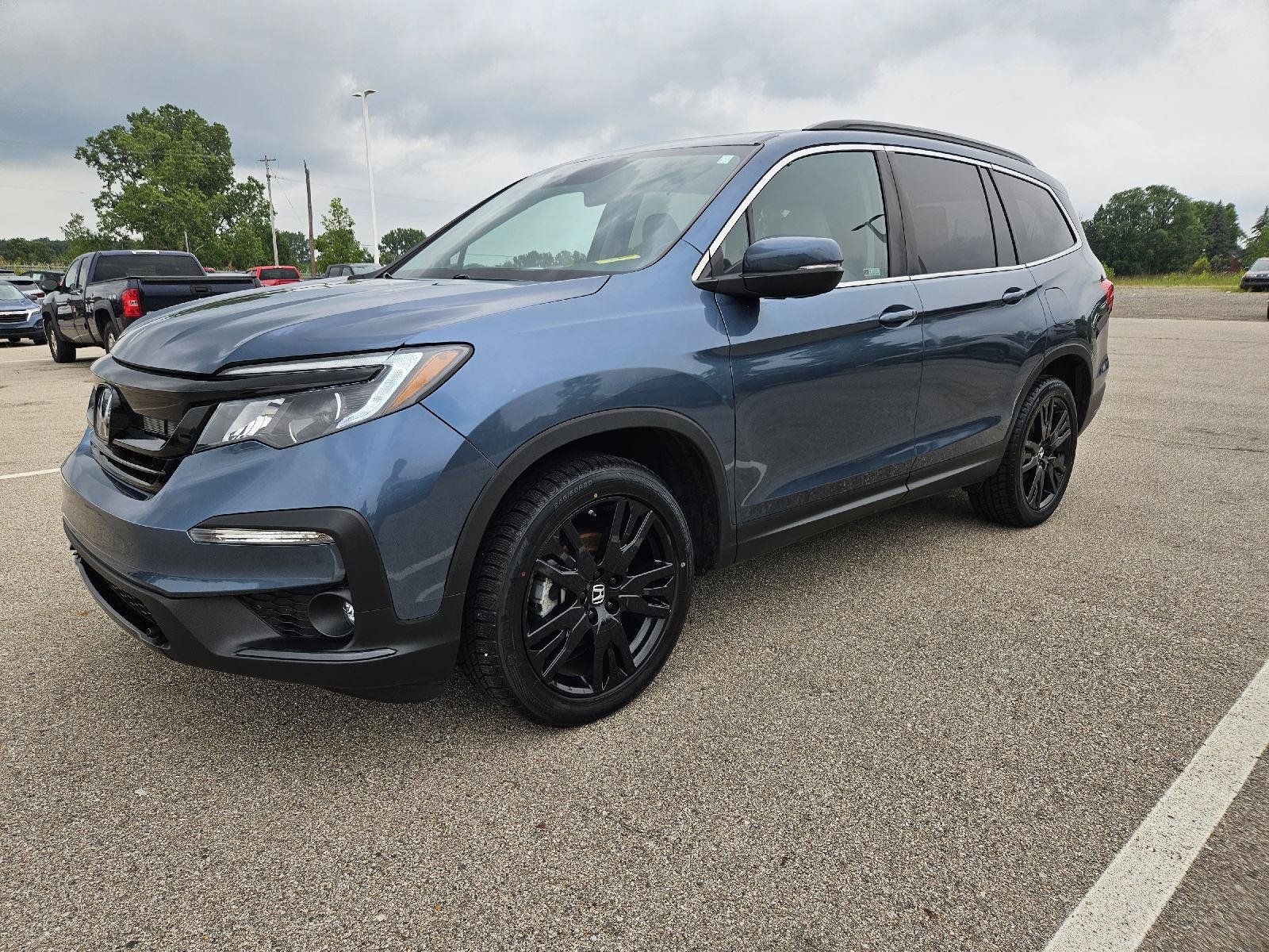 Used 2021 Honda Pilot Special Edition image 3