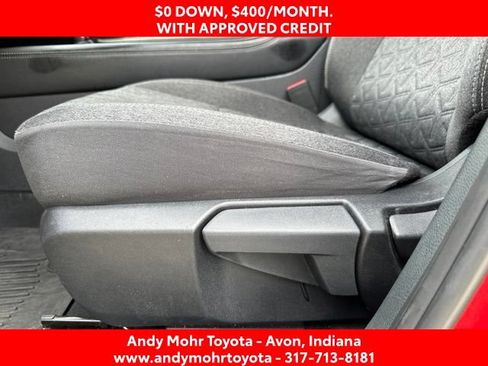 Used 2025 Nissan Kicks SV AWD/4WD image 12