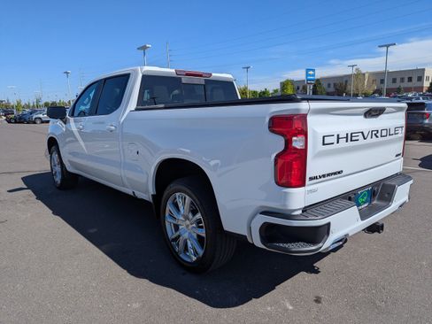 Certified 2025 Chevrolet Silverado 1500 RST AWD/4WD image 35