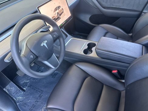 Used 2023 Tesla Model Y Long Range AWD/4WD image 10