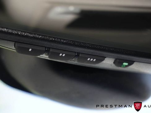 Used 2025 Honda Pilot EX-L image 32
