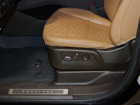 Used 2022 Cadillac Escalade Sport w/ Touring Package image 40