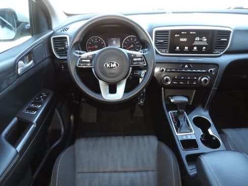 Used 2020 Kia Sportage LX FWD image 21