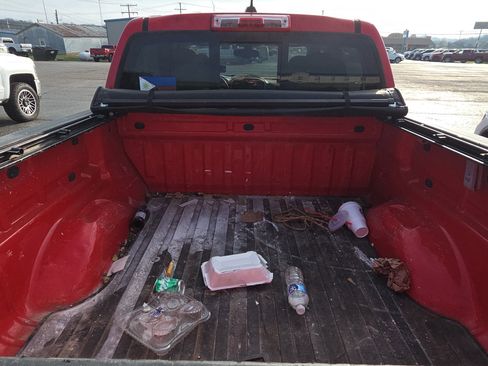 Used 2016 Chevrolet Colorado LT w/ Luxury Package, Chrome image 6