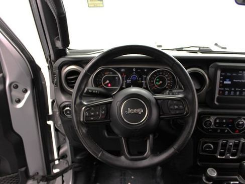 Used 2019 Jeep Wrangler Unlimited Sport S AWD/4WD image 18