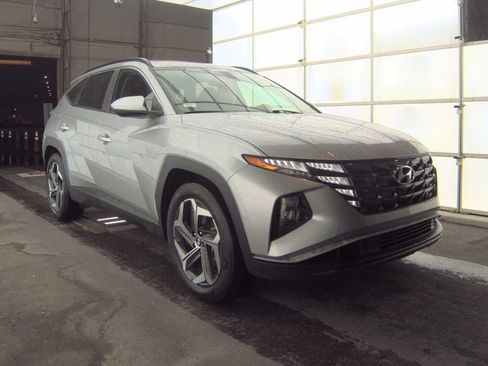 Used 2024 Hyundai Tucson SEL FWD image 2