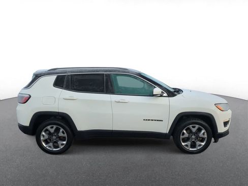 Certified 2018 Jeep Compass Limited image 9