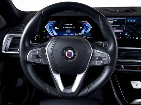 Used 2025 BMW ALPINA XB7 image 43