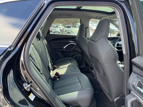 New 2025 Audi Q5 Premium Plus image 7