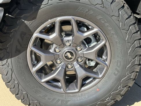 New 2025 Ford Bronco Badlands image 33