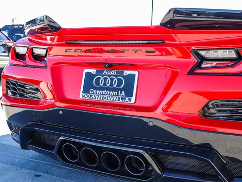 Used 2025 Chevrolet Corvette Z06 image 11