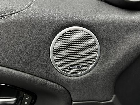 Used 2017 Land Rover Range Rover Evoque SE Premium image 14