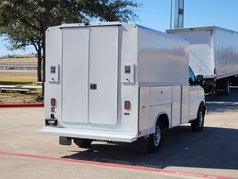 New 2025 Chevrolet Express 3500 w/ Power Convenience Package image 13