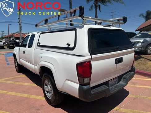 Used 2020 Toyota Tacoma SR image 7