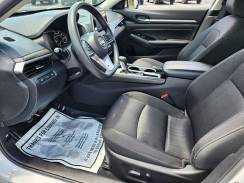 Certified 2023 Nissan Altima 2.5 SV FWD image 9