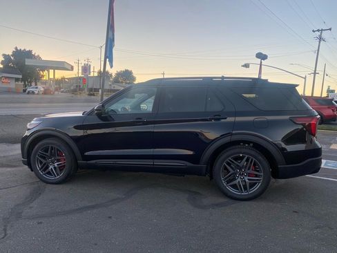 New 2026 Ford Explorer ST w/ Sun And Sound Package AWD/4WD image 4