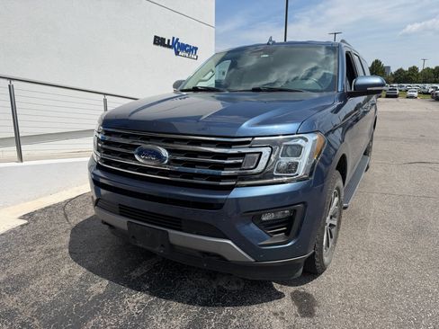 Used 2020 Ford Expedition Max XLT w/ Equipment Group 202A AWD/4WD image 2