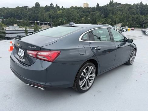 Used 2020 Chevrolet Malibu Premier FWD image 3