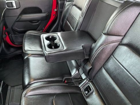 Used 2020 Jeep Gladiator Overland image 24