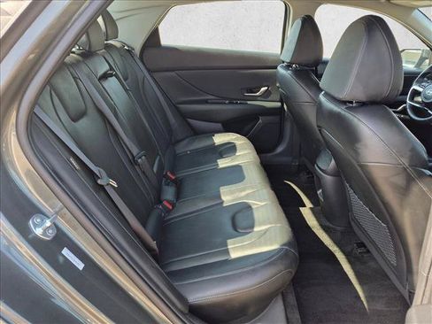Used 2025 Hyundai Elantra Limited FWD image 20