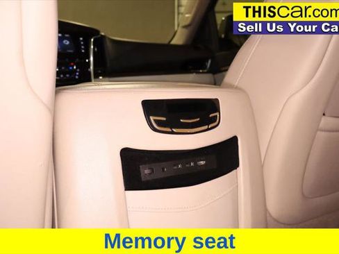 Used 2018 Cadillac Escalade Premium Luxury image 25