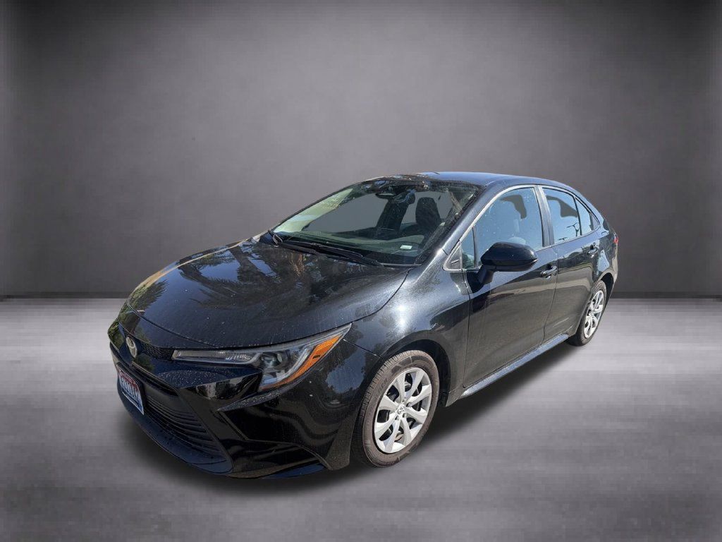 Used 2024 Toyota Corolla LE FWD image 9