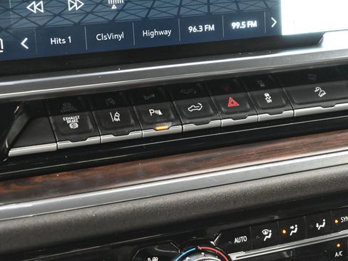 Used 2025 GMC Sierra 2500 SLT w/ Texas SLT Premium Package image 24