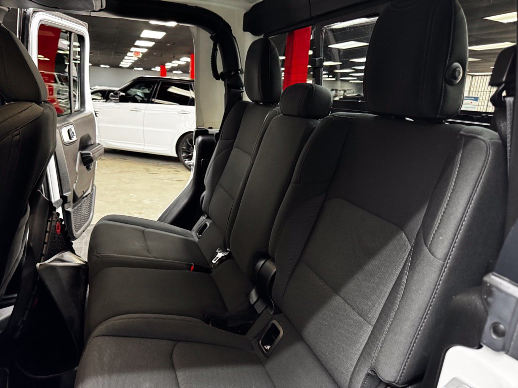 Used 2022 Jeep Gladiator Sport AWD/4WD image 40
