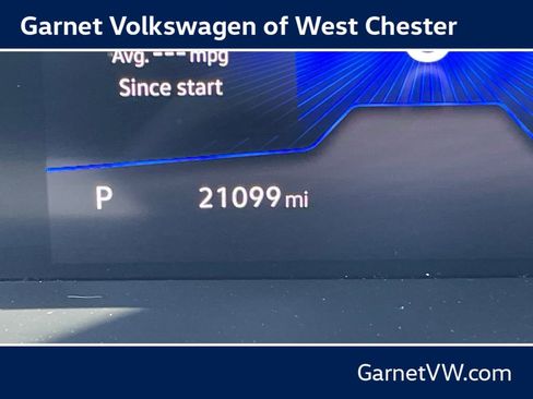 Certified 2025 Volkswagen Jetta SE FWD image 19